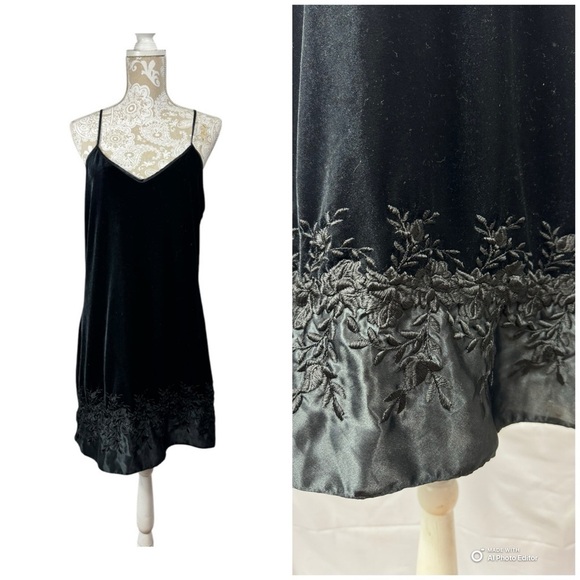Vintage Dentelle Size Large Black Stretch Velvet Embroidered Gown Slip Dress - Picture 1 of 7